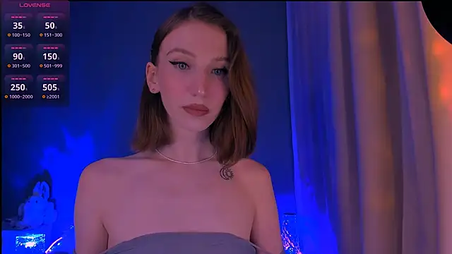 ellaamber online show from November 2025 04:59:01 AM