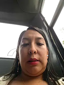 Snapshot of Bella_keny chatting on February 2025 02:15:01 PM Bella keny online show from February 2025 02:15:01 PM