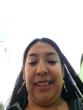 Snapshot of Bella_keny chatting on February 2025 10:06:02 PM Bella keny online show from February 2025 10:06:02 PM