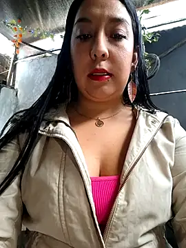 Bella keny online show from November 2025 04:09:02 PM