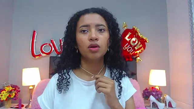 Snapshot of JessyZoe chatting on February 2025 12:48:02 PM JessyZoe online show from February 2025 12:48:02 PM