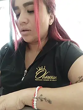 Snapshot of EmaGw chatting on November 2025 02:42:02 PM EmaGw online show from November 2025 02:42:02 PM