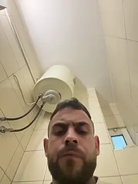 Antreas22 online show from April 2026 04:43:02 AM