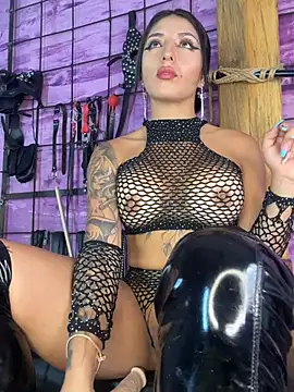 alexia aitanaa  online show from June 2026 02:55:02 AM