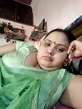 Snapshot of Kiyara7 chatting on February 2025 06:04:01 AM Kiyara7 online show from February 2025 06:04:01 AM