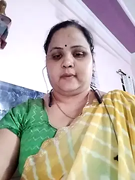 Snapshot of Kiyara7 chatting on February 2025 02:53:01 AM Kiyara7 online show from February 2025 02:53:01 AM