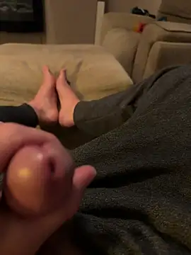 Feettlover69 online show from June 2026 07:59:01 PM