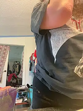 Snapshot of velvetta_ chatting on December 2024 05:04:02 PM velvetta online show from December 2024 05:04:02 PM