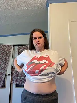 Snapshot of velvetta_ chatting on December 2024 03:58:01 PM velvetta online show from December 2024 03:58:01 PM