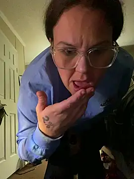 Snapshot of velvetta_ chatting on January 2025 02:52:01 AM velvetta online show from January 2025 02:52:01 AM