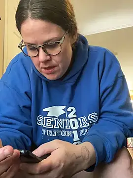 Snapshot of velvetta_ chatting on January 2025 02:59:02 PM velvetta online show from January 2025 02:59:02 PM