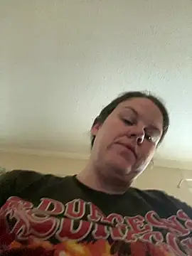 Snapshot of velvetta_ chatting on March 2025 02:26:02 PM velvetta online show from March 2025 02:26:02 PM