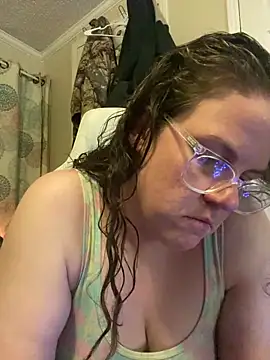 Snapshot of velvetta_ chatting on March 2025 03:12:01 AM velvetta online show from March 2025 03:12:01 AM