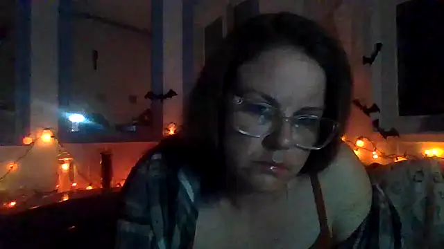 Snapshot of velvetta_ chatting on October 2025 04:15:02 AM velvetta online show from October 2025 04:15:02 AM