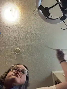 Snapshot of velvetta_ chatting on October 2025 05:57:02 PM velvetta online show from October 2025 05:57:02 PM