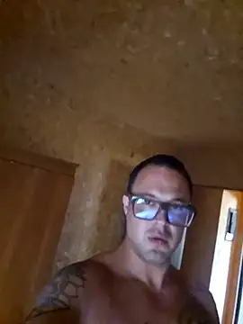 JonnyIronwood online show from October 2025 07:14:02 PM