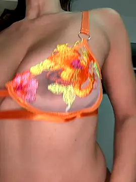 Snapshot of AthenaStar chatting on October 2025 10:44:01 PM AthenaStar online show from October 2025 10:44:01 PM