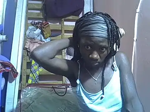 Snapshot of Petite_rider chatting on January 2025 07:22:01 AM Petite rider online show from January 2025 07:22:01 AM