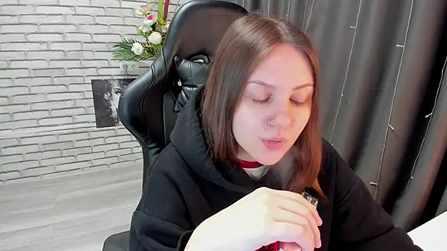 Kvetachka online show from March 2025 01:04:02 AM