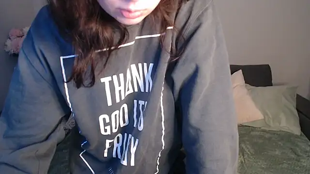 Snapshot of Mini_Diva chatting on February 2025 09:04:02 AM Mini Diva online show from February 2025 09:04:02 AM