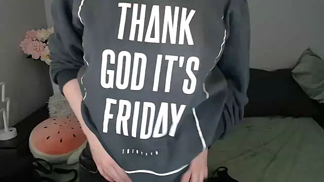 Snapshot of Mini_Diva chatting on October 2025 08:25:02 AM Mini Diva online show from October 2025 08:25:02 AM