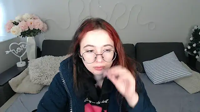 Snapshot of Mini_Diva chatting on January 2026 09:14:02 AM Mini Diva online show from January 2026 09:14:02 AM