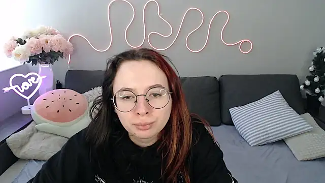 Snapshot of Mini_Diva chatting on January 2026 09:14:02 AM Mini Diva online show from January 2026 09:14:02 AM