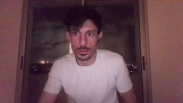 nicolaaaaas online show from January 2025 05:05:01 AM