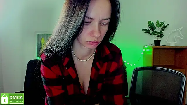 annakillianox online show from November 2025 06:25:02 AM