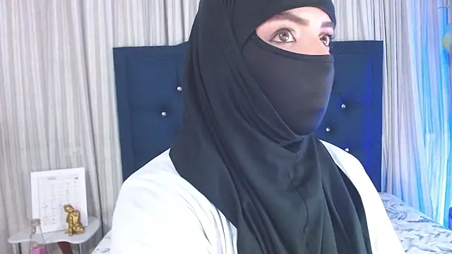 Snapshot of Uzra_hayed chatting on December 2024 10:54:02 PM Uzra hayed online show from December 2024 10:54:02 PM