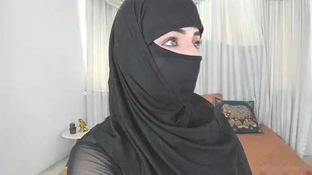 Uzra hayed online show from June 2026 02:34:01 PM