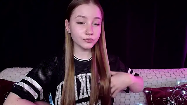 SindiWatsoon online show from December 2024 05:43:01 PM