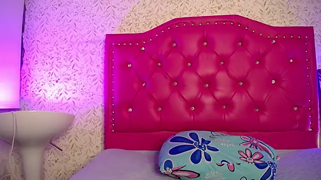 luly pink online show from March 2026 04:30:02 AM