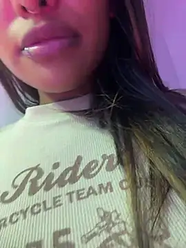 VictoireFeller online show from May 2026 03:03:02 AM