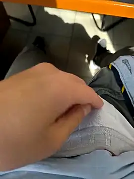 Snapshot of onbifeet chatting on November 2025 09:48:02 AM onbifeet online show from November 2025 09:48:02 AM