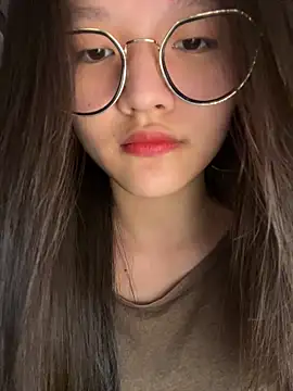 Snapshot of Krixxi22 chatting on October 2025 02:29:01 PM Krixxi22 online show from October 2025 02:29:01 PM