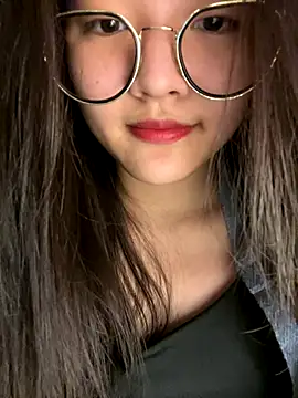 Snapshot of Krixxi22 chatting on October 2025 04:40:02 PM Krixxi22 online show from October 2025 04:40:02 PM