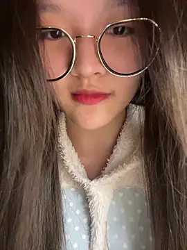 Krixxi22 online show from February 2026 04:38:02 PM