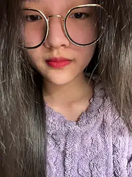 Krixxi22 online show from March 2026 04:44:02 PM