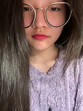 Krixxi22 online show from March 2026 02:12:01 PM