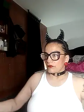 Taylor-hardcore online show from May 2026 12:28:02 AM