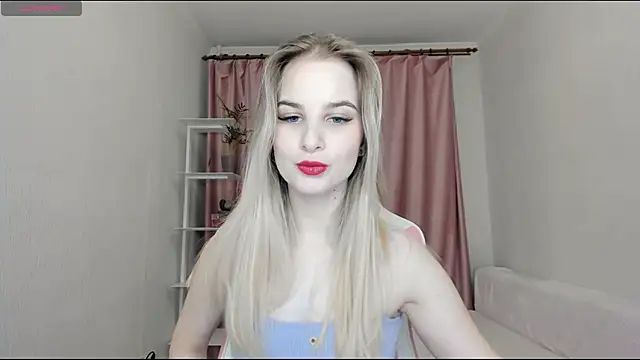 MiraSpaceGirl online show from December 2024 07:25:02 PM