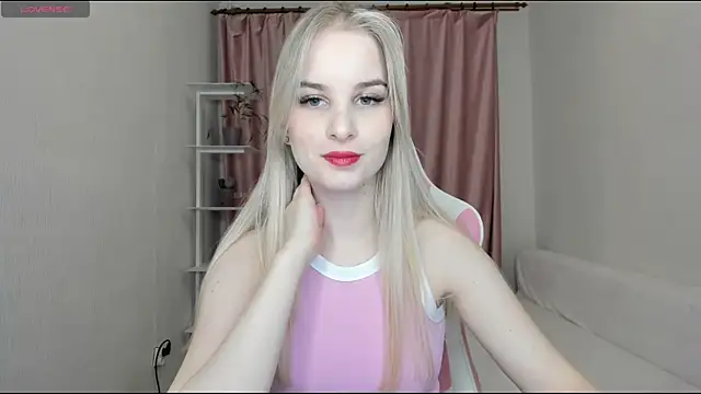 MiraSpaceGirl online show from February 2025 07:33:02 PM