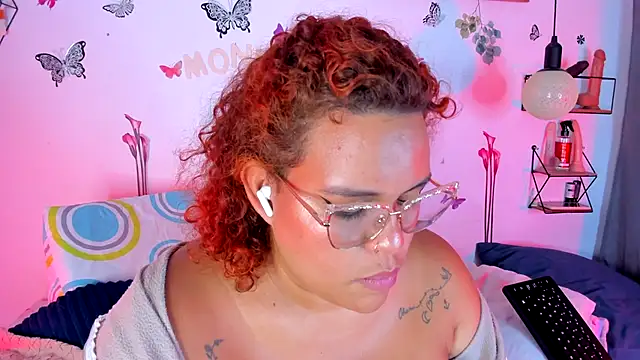 Snapshot of monicabbw_ chatting on September 2025 12:26:02 AM monicabbw online show from September 2025 12:26:02 AM