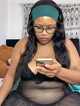 MimiCurves online show from April 2026 09:13:01 AM