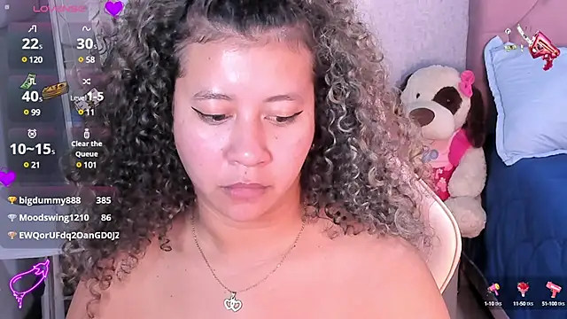 Snapshot of Kenia_tompson01 chatting on February 2025 11:41:02 PM Kenia tompson01 online show from February 2025 11:41:02 PM