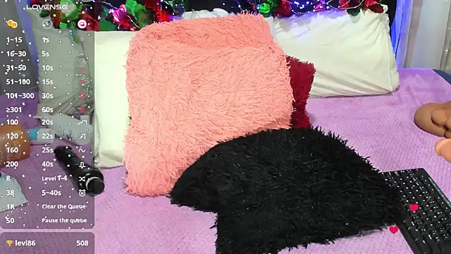 Snapshot of Hanna_horny_ chatting on December 2024 12:36:01 AM Hanna horny online show from December 2024 12:36:01 AM