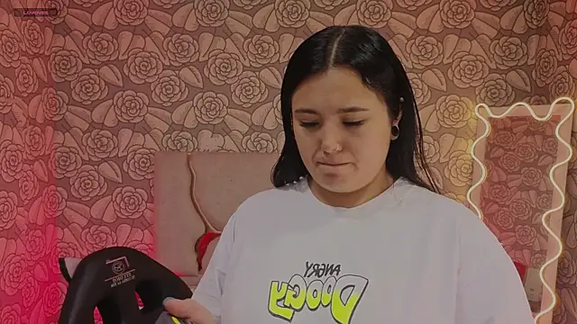 Mellani tay online show from December 2025 03:24:02 AM