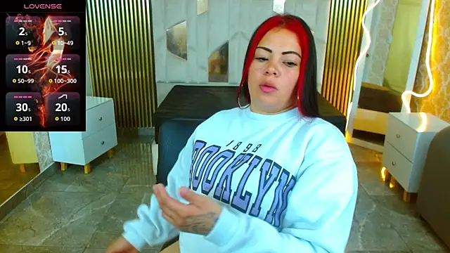 Snapshot of martinna_tay chatting on September 2025 03:17:02 AM martinna tay online show from September 2025 03:17:02 AM