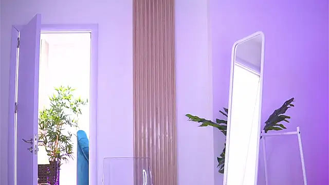 Snapshot of LovingBlondie chatting on March 2025 04:30:02 AM LovingBlondie online show from March 2025 04:30:02 AM